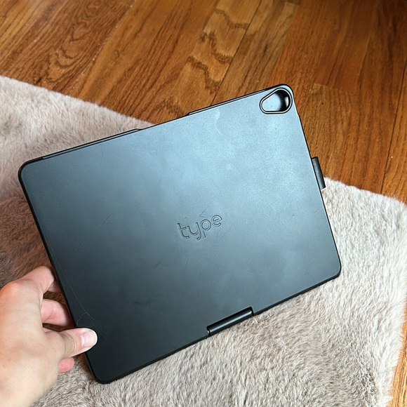 iPad case - Picture 2 of 4